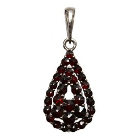 Stříbrný přívěsek s českým granátem, ruthenium – 063