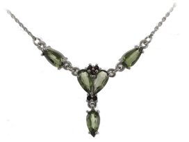 BG náhrdelník vsazeny kameny : vltavín a granát  952 Žluté zlato - 585 Vltavín a  kubický zirkon