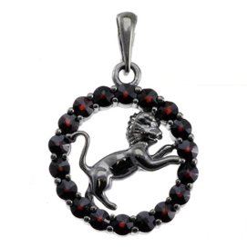 Stříbrný přívěsek s českým granátem, ruthenium – 044 (UG04044H)