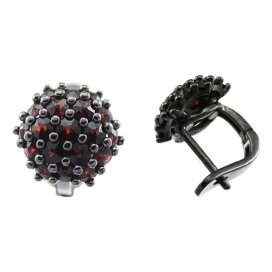 Stříbrné náušnice s českým granátem, ruthenium, anglické zapínání – 860