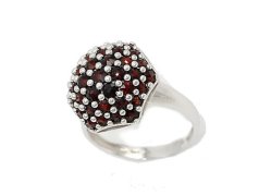 BG garnet ring 814