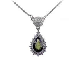 BG náhrdelník s přírodním granátem z Čech  956 Stříbro 925 - rhodium Vltavín a  kubický zirkon