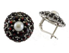 BG náušnice vsazeny kameny:český granát  699 Bílé zlato - 585 Granát