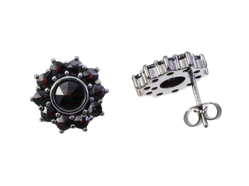 Stříbrné náušnice s přírodním granátem, ruthenium, puzety – 070