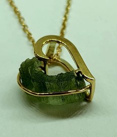 BG náhrdelník přírodní kámen-Vltavín 030