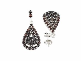 BG náušnice vsazený granát hvězdicový brus  063 Bílé zlato - 585 Granát