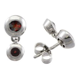Stříbrné náušnice s českým granátem, ruthenium, puzety – 739