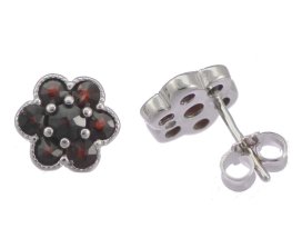 BG náušnice vsazený granát hvězdicový brus  944 Bílé zlato - 585 Granát