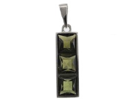 BG přívěs vsazený český granát  704 Stříbro 925 - rhodium Vltavín