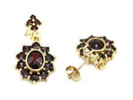 BG náušnice vsazený přírodní granát  036 Bílé zlato - 585 Granát