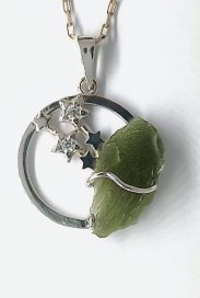 BG přívěs přírodní kámen-Vltavín 105