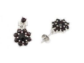 BG náušnice s přírodním granátem z Čech  031 Bílé zlato - 585 Granát