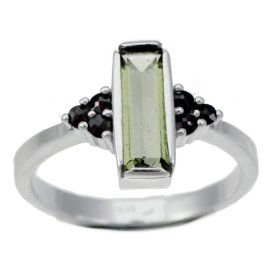 BG prsten s českým granátem  825 Bílé zlato - 585 Vltavín a granát