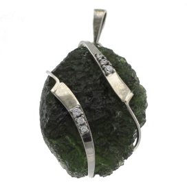 BG přívěs přírodní kámen-Vltavín 118