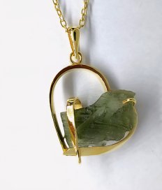 BG přívěs přírodní kámen-Vltavín 103