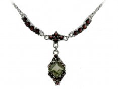 BG garnet necklace 427