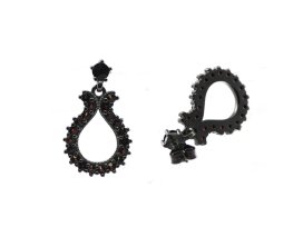 Stříbrné náušnice s přírodním granátem, ruthenium, puzety – 179