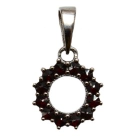 Stříbrný přívěsek s českým granátem, ruthenium – 074