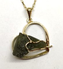 BG zlatý přívěs přírodní kámen-Vltavín 004