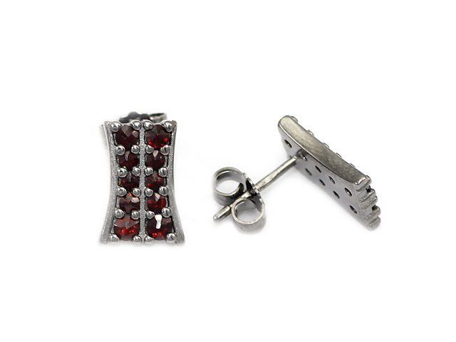 Stříbrné náušnice s přírodním granátem, ruthenium, puzety – 117