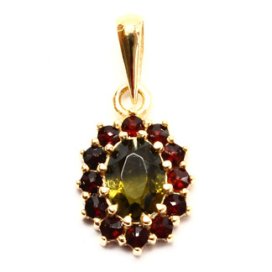 BG přívěs vsazeny kameny:český granát  112 Stříbro 925 - pozlacené Vltavín a granát