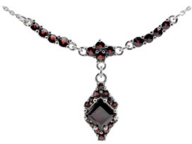 BG náhrdelník vsazeny kameny:přírodní granát  427 Stříbro 925 - rhodium Granát