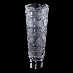 Exclusive hand engraved crystal vase in Prague 3791 Šafránek ORQQIV003