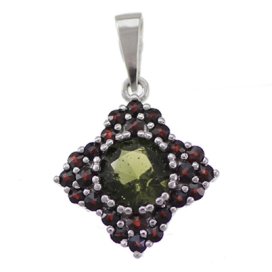 BG přívěs vsazeny kameny:český granát  450 Stříbro 925 - rhodium Vltavín a granát