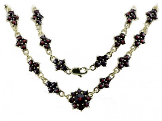 BG náhrdelník s přírodním granátem z Čech  036