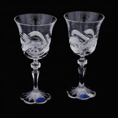 Set of two crystal hand cut wine glasses Šafránek 218
