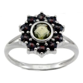 BG prsten vsazeny kameny:český granát  070 Bílé zlato - 585 Vltavín a granát