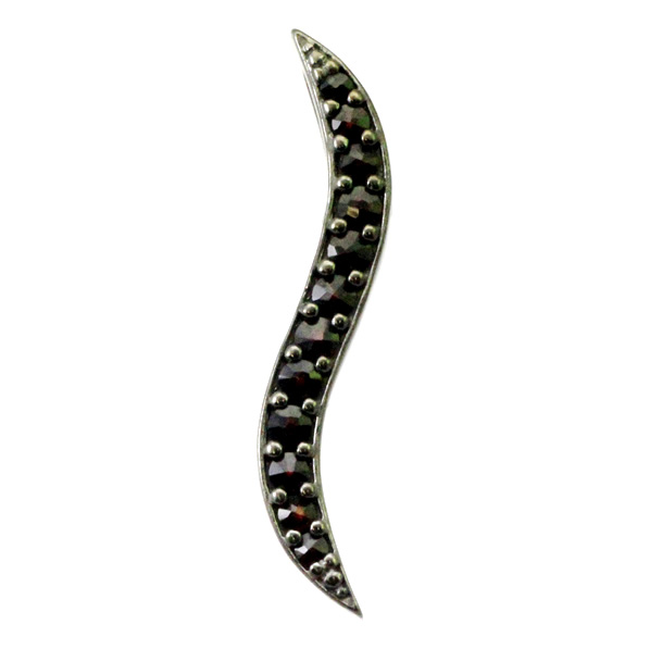 Stříbrný přívěsek s českým granátem, ruthenium – 929