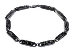 BG náramek vsazený přírodní granát  162 Stříbro 925 - ruthenium (30-90dní) Granát