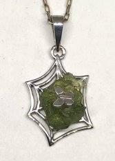 BG přívěs přírodní kámen-Vltavín 150