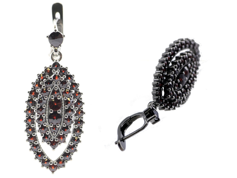Stříbrné náušnice s přírodním granátem, ruthenium, anglické zapínání – 180