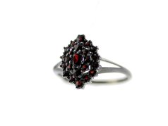 BG prsten vsazeny kameny:přírodní granát  012