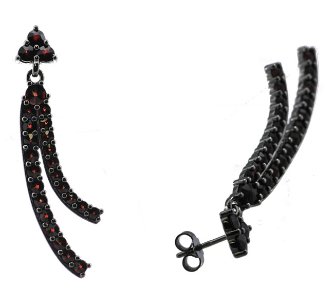 Stříbrné náušnice s českým granátem, ruthenium, puzety – 559
