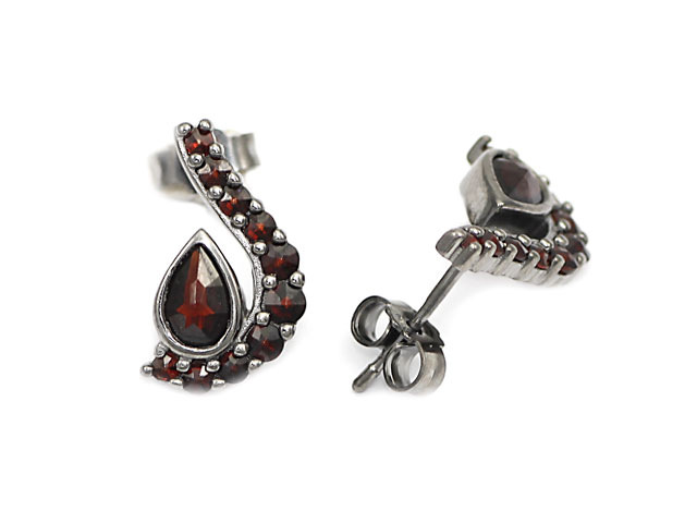 Stříbrné náušnice s přírodním granátem, ruthenium, puzety – 120