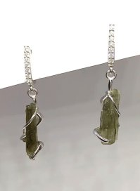 BG náušnice přírodní kámen-Vltavín 013