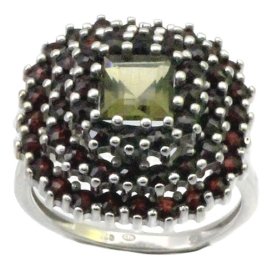 BG prsten vsazený granát hvězdicový brus  111 Bílé zlato - 585 Vltavín a granát