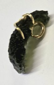 BG přívěs přírodní kámen-Vltavín 086