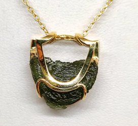 BG přívěs přírodní kámen-Vltavín 104