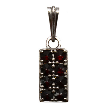 Stříbrný přívěsek s českým granátem, ruthenium – 983